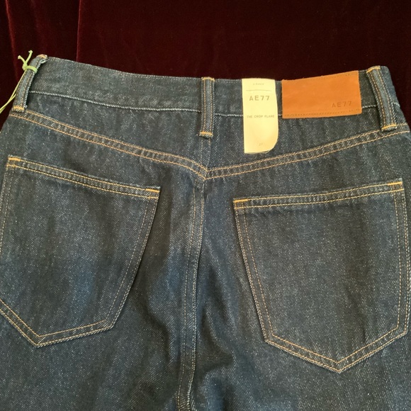 AE 77 American Eagle The Crop Flare Jeans Size 27 - Picture 3 of 10
